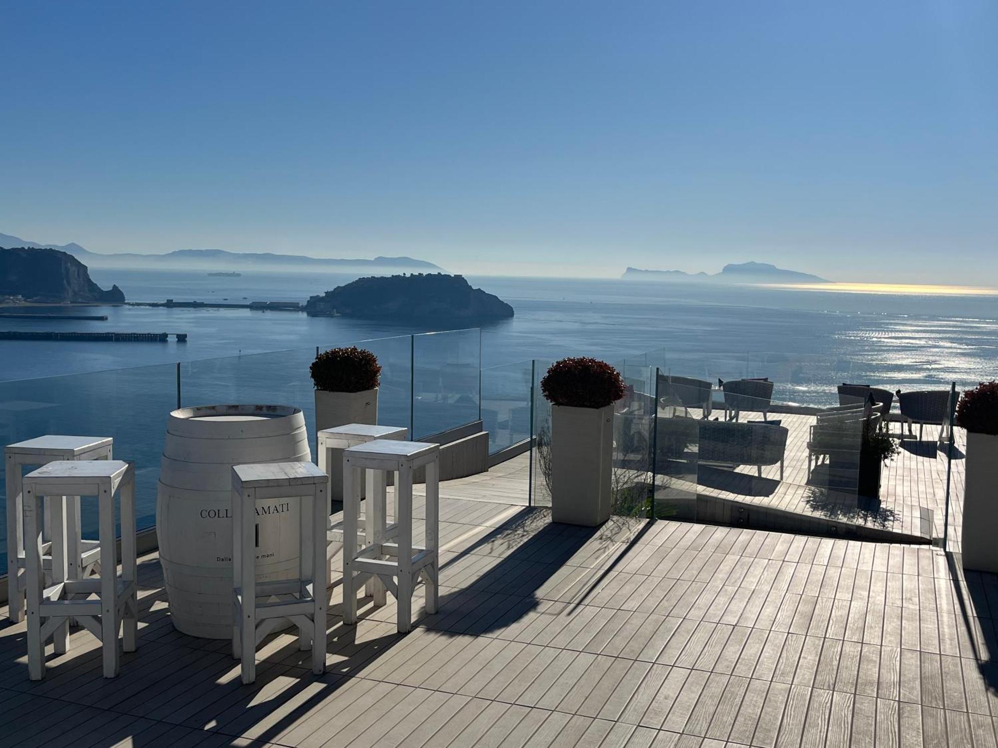 Holiday Home Un Posto Solare Napoli Eksteriør billede